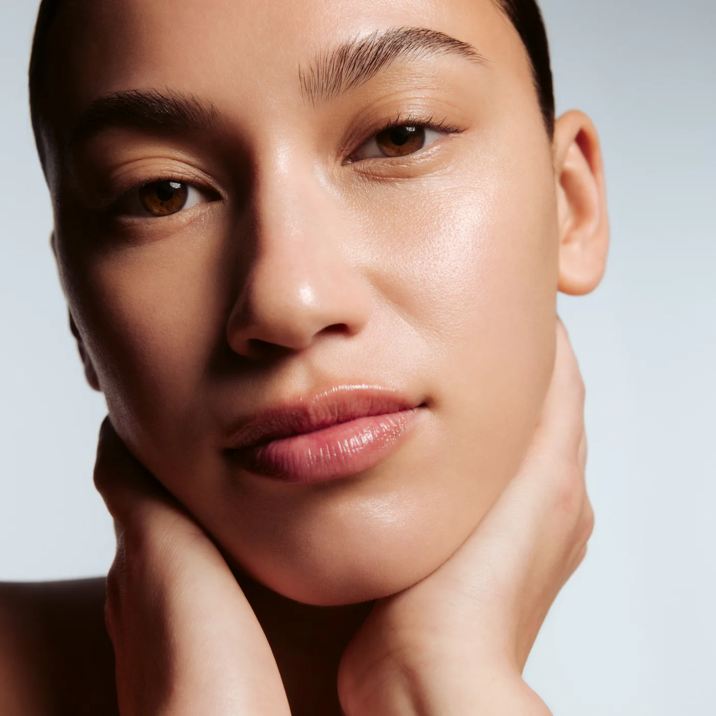 #3 The Brilliance Tinted Serum SPF50+ - Image 8