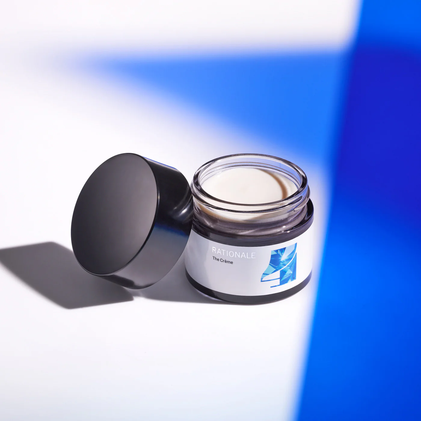 #4 The Crème - Image 4