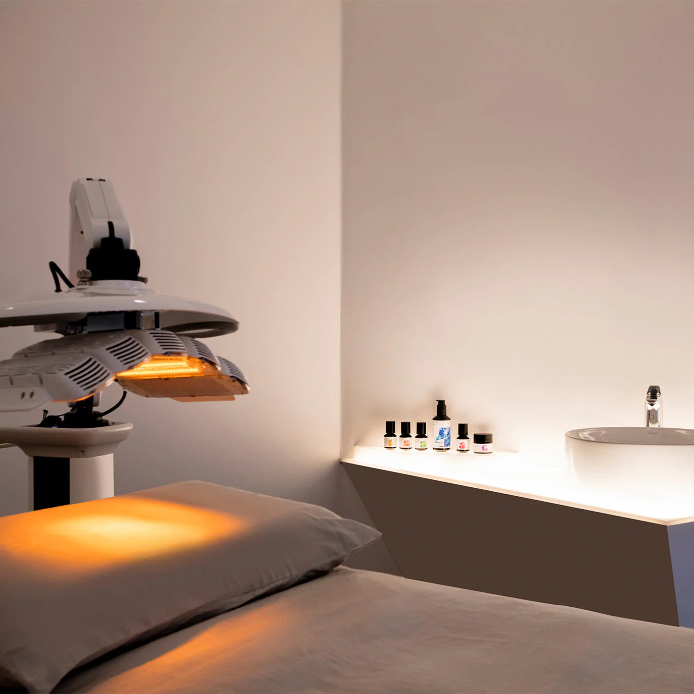 The Express EpiNova Facial - Image 8