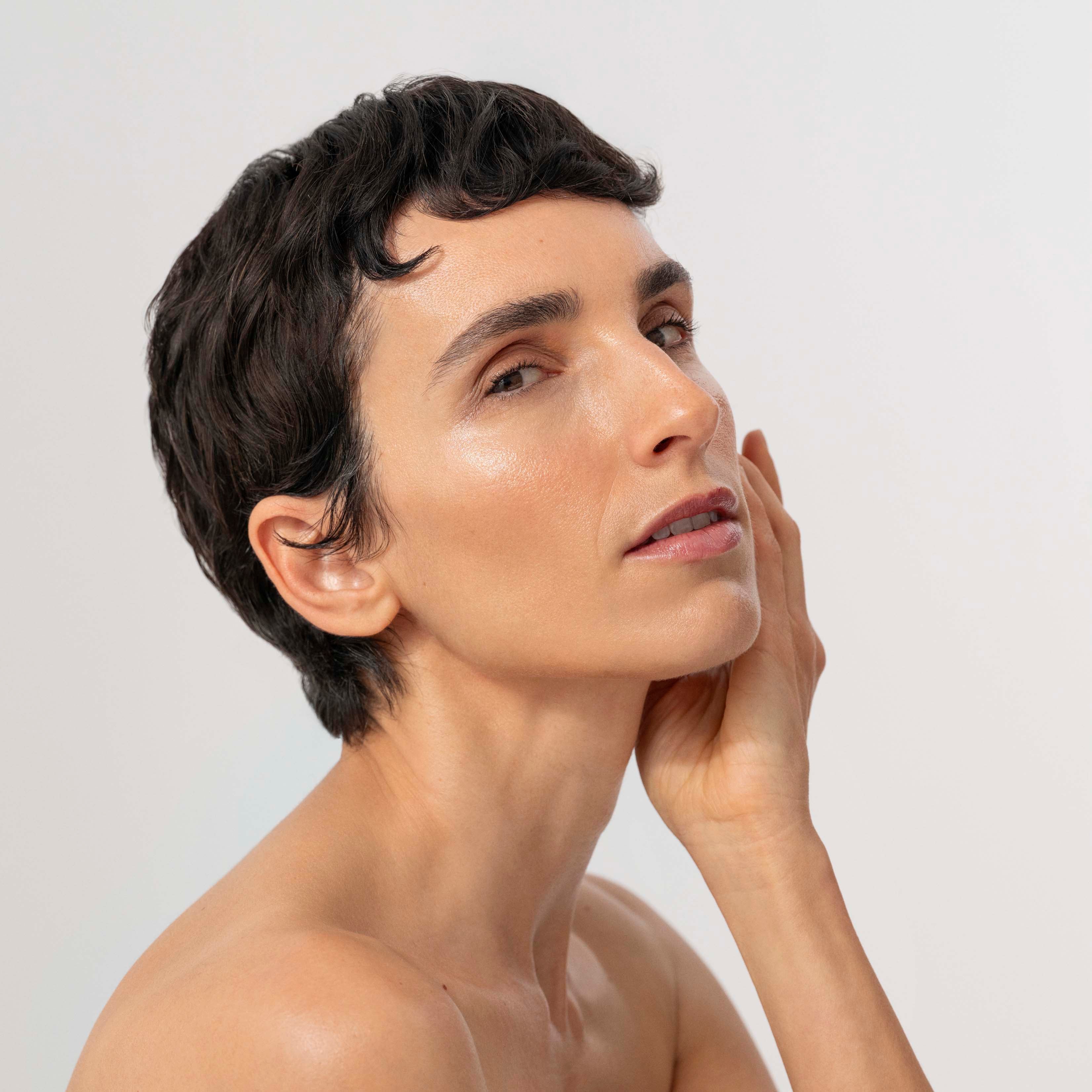 The Restorative Calming Facial - Image 6